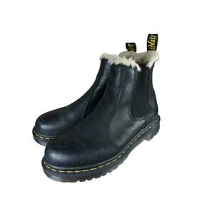 Dr. Martens Black Leather Shearling Lined Chelsea Boots Size 7 Women